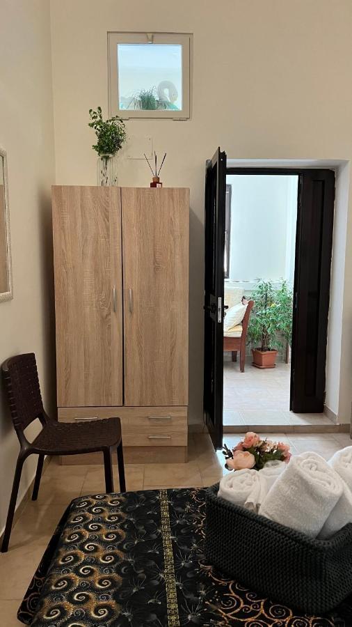 Faro'S Room Bari Buitenkant foto