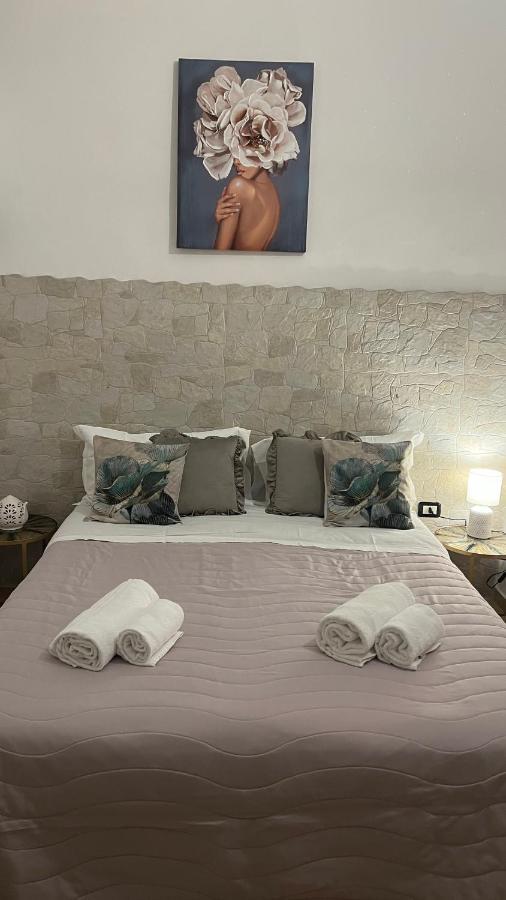 Faro'S Room Bari Buitenkant foto