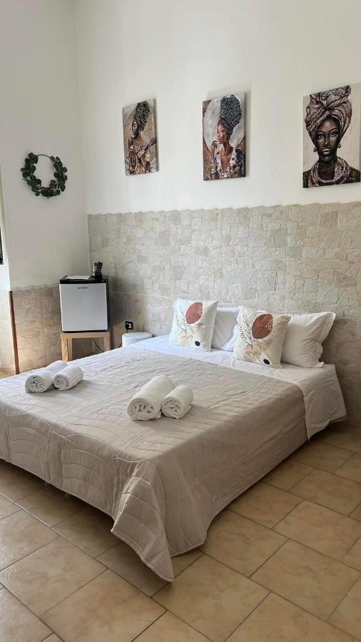 Faro'S Room Bari Buitenkant foto